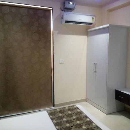 Anamsa Residency Hotel Vrindāvan Exterior foto