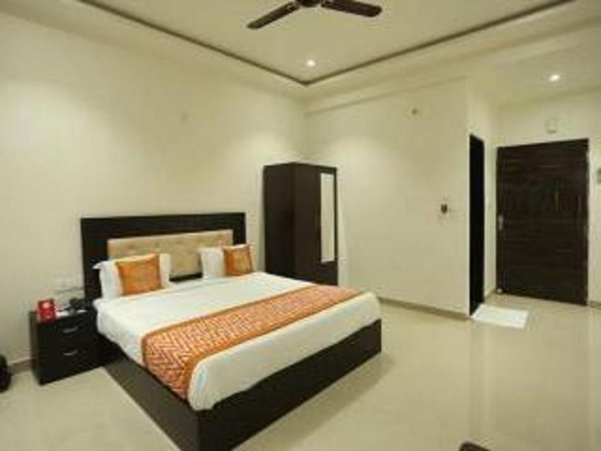 Anamsa Residency Hotel Vrindāvan Exterior foto