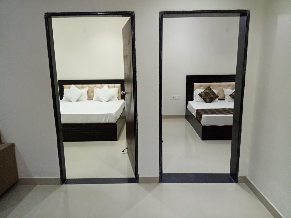 Anamsa Residency Hotel Vrindāvan Exterior foto