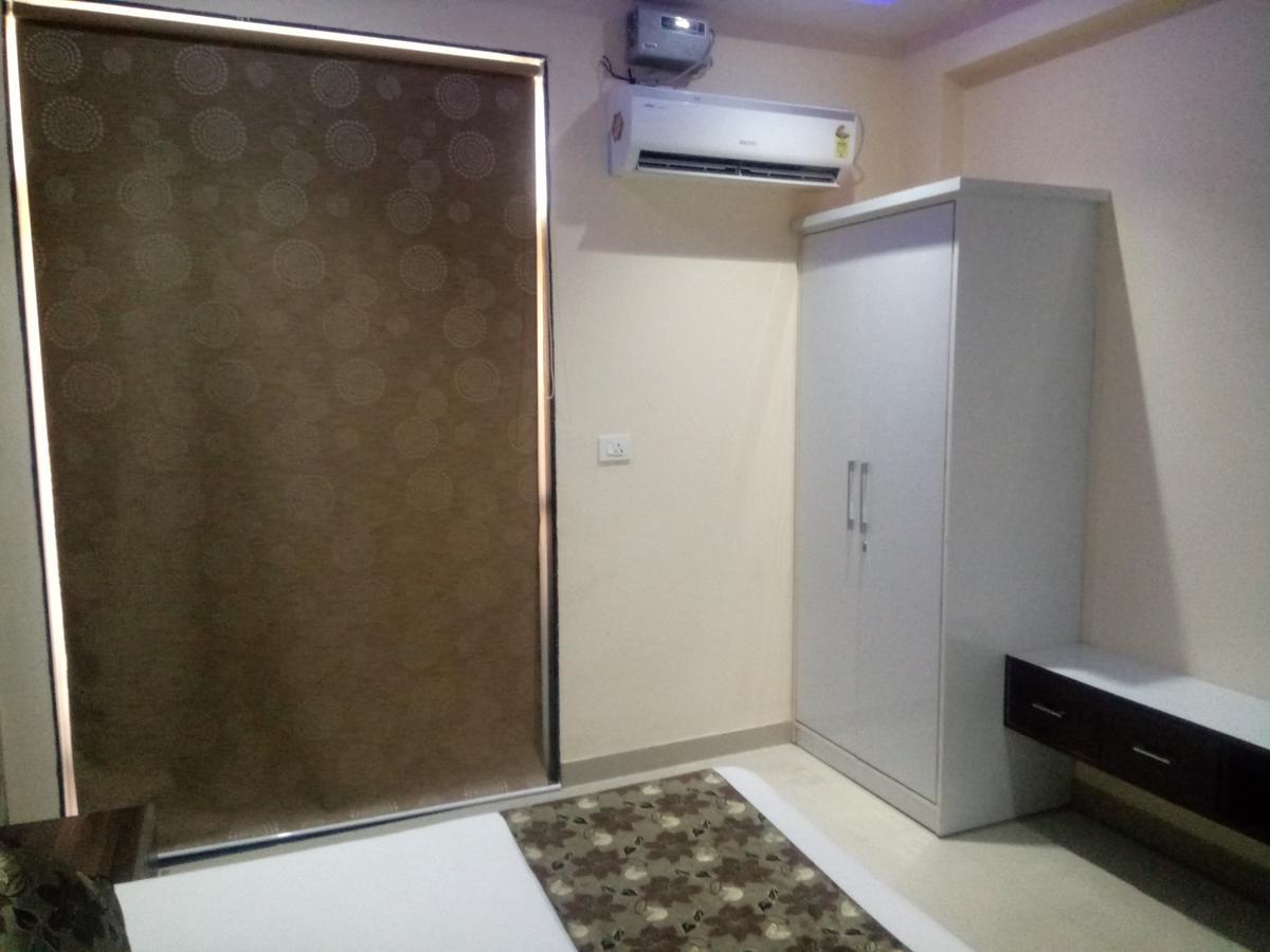Anamsa Residency Hotel Vrindāvan Exterior foto